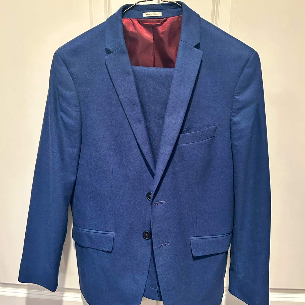 Moores boys suit, size 16